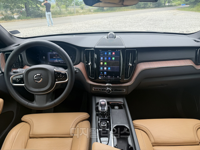 [+Cars]  йиī ã´ٸ顦 ȸ  ` XC60`
